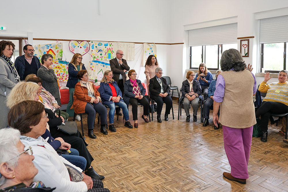 Executivos da Câmara Municipal e da Junta de Freguesia do Sado visitaram o Projeto Sénior no Polo Social e Cultural da Freguesia do Sado