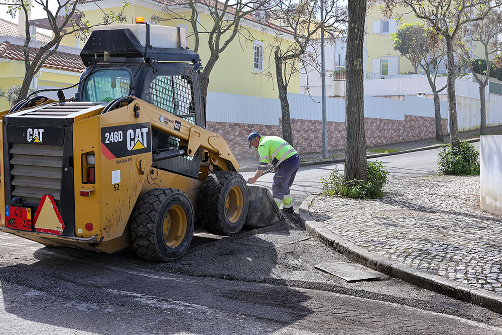 Repavimentações Quinta da Serralheira e Vale Ana Gomes