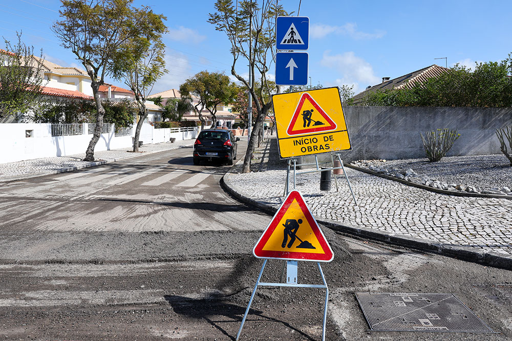 Repavimentações Quinta da Serralheira e Vale Ana Gomes