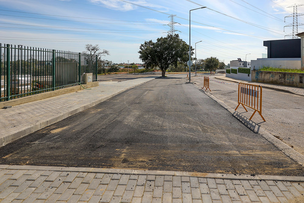 Repavimentações Quinta da Serralheira e Vale Ana Gomes