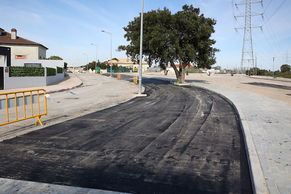 Repavimentações Quinta da Serralheira e Vale Ana Gomes