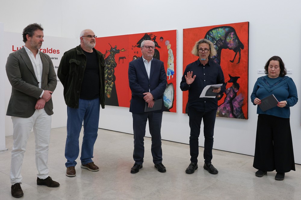 O artista Luís Geraldes disse que "Resiliência" propõe uma reflexão introspetiva