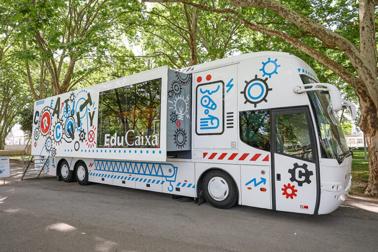 Creactivity Bus