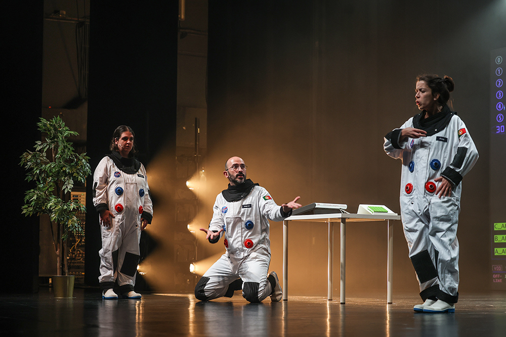 O espetáculo 'Aldeberã' celebrou a diversidade no Dia Mundial do Teatro
