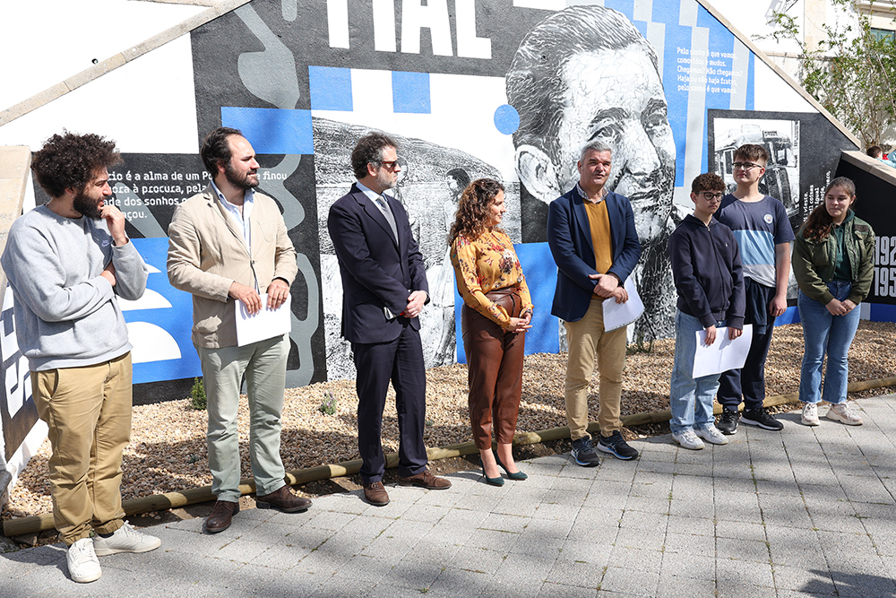 Dia Sebastião da Gama - Visita a mural de Samina 2023 (2)