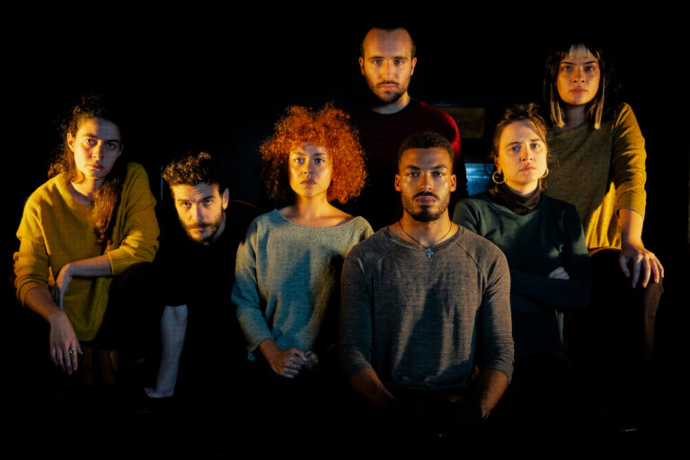 Espetáculo "Em Silêncio" no Fórum Municipal Luísa Todi