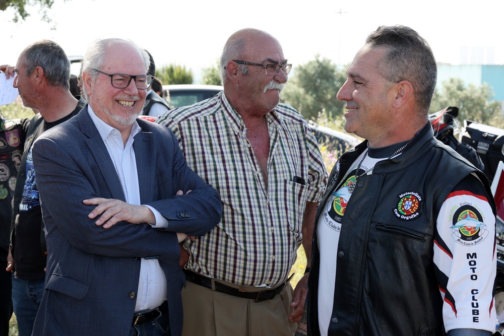 Lançamento da primeira pedra da nova sede do Moto Clube de Setúbal - presidentes da Câmara, André Martins, e do clube, Paulo Mascarenhas