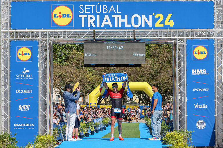 O triatleta Miguel Silva foi o grande vencedor da prova setubalense