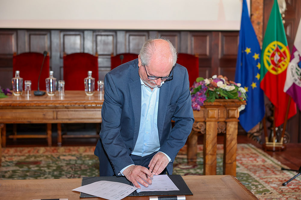 O presidente André Martins assinou o memorando de entendimento intermunicipal