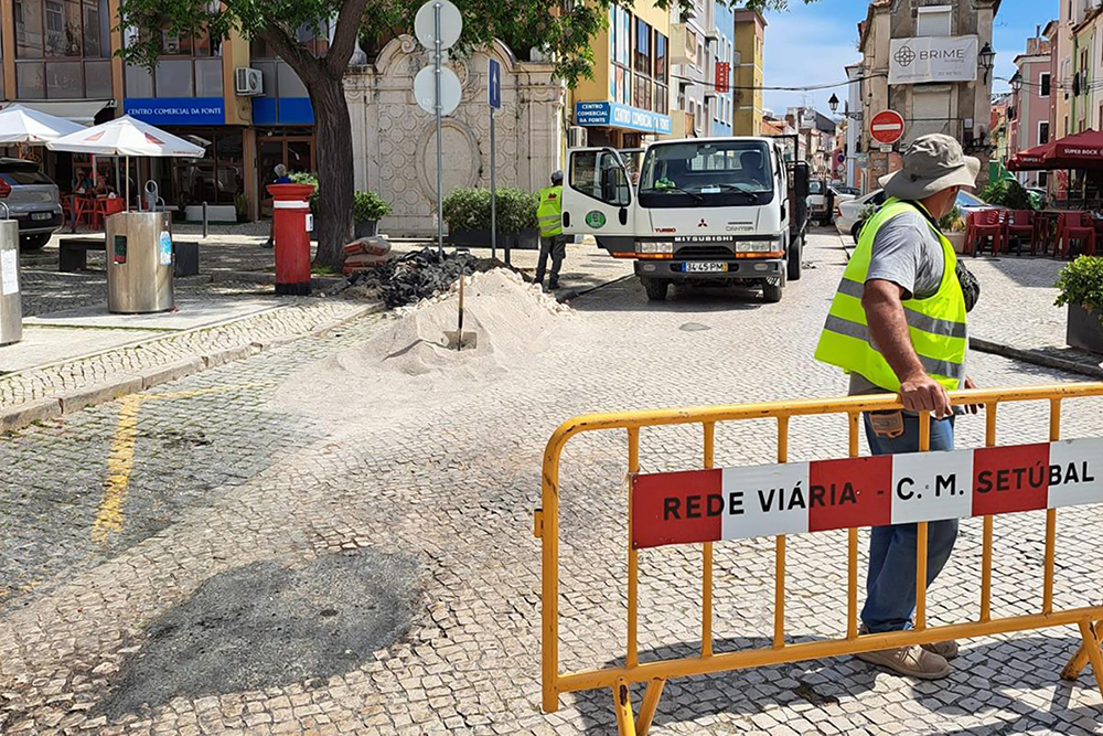 A mobilidade pedonal foi melhorada na Fonte Nova com a beneficiação de calçadas