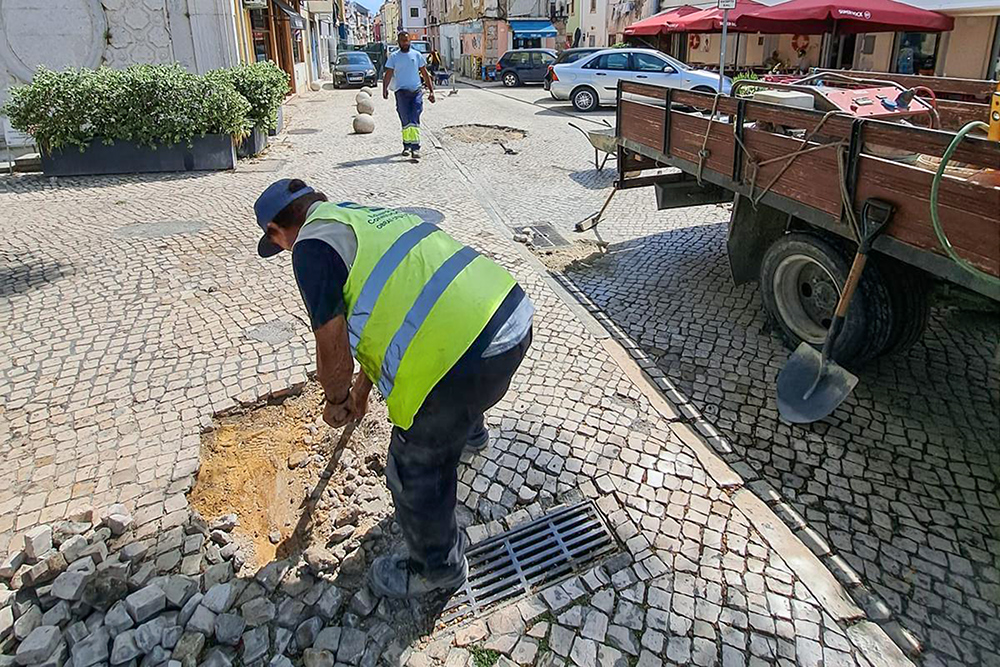A mobilidade pedonal foi melhorada na Fonte Nova com a beneficiação de calçadas