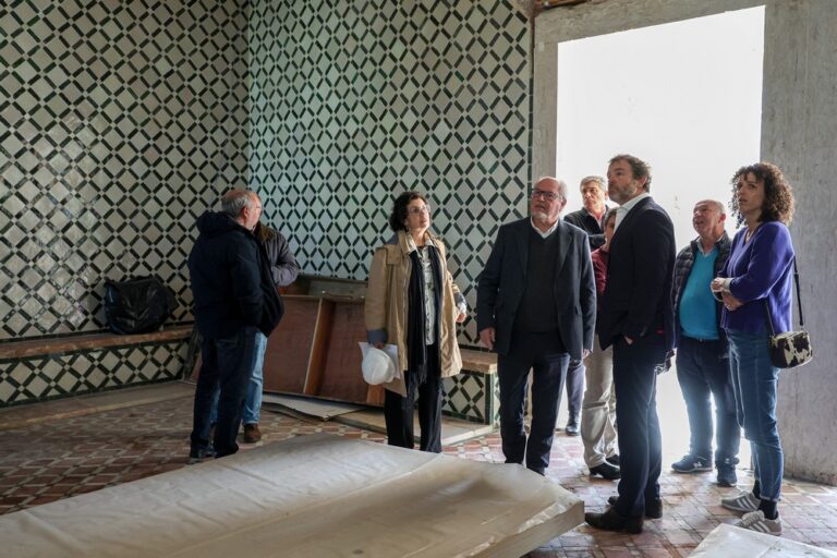 Presidente André Martins e vereadores da Câmara Municipal visitaram as obras da terceira e última fase da reabilitação do Convento de Jesus