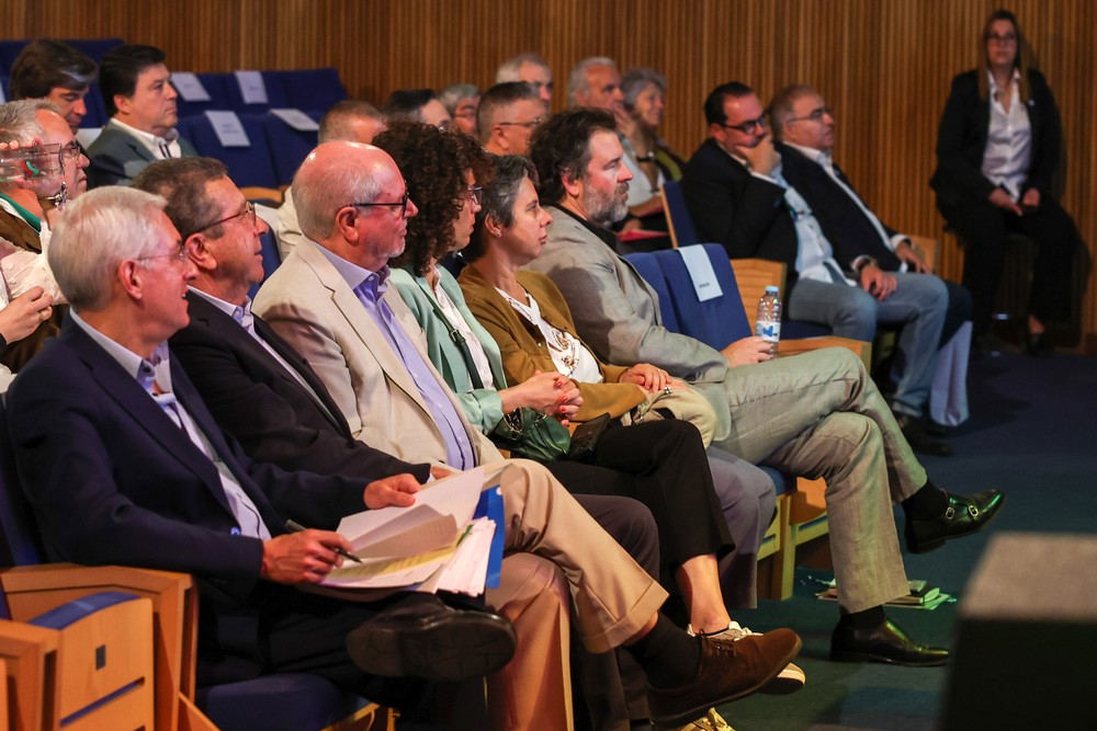 Congresso do centenário da Confederação Portuguesa das Coletividades de Cultura, Recreio e Desporto - Presidentes da Câmara, André Martins, e da CPCCRD, João Bernardino, e vereadores do executivo municipal