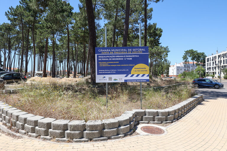 A requalificação urbanística prossegue na Urbanização de Pinhal de Negreiros