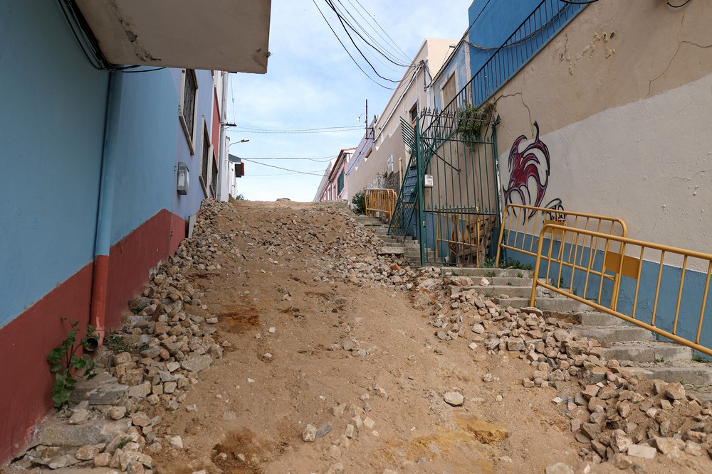 Rua das Carmelitas, no bairro de Troino, em requalificação