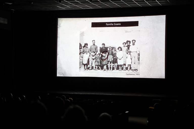 25 de Abril - A Cor da Liberdade - filme com a presença de autores 2024
