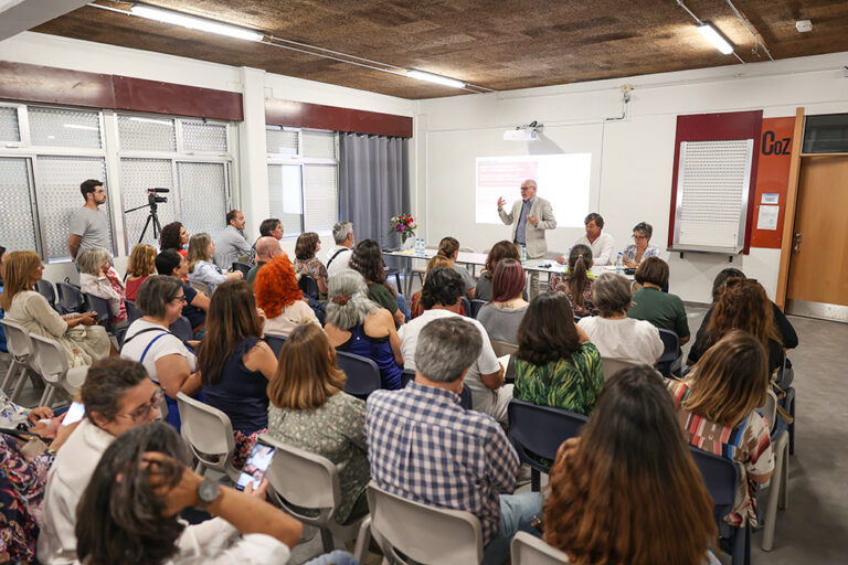 A comunidade educativa conheceu o estudo prévio para ampliação e requalificação da EB 2,3 de Aranguez