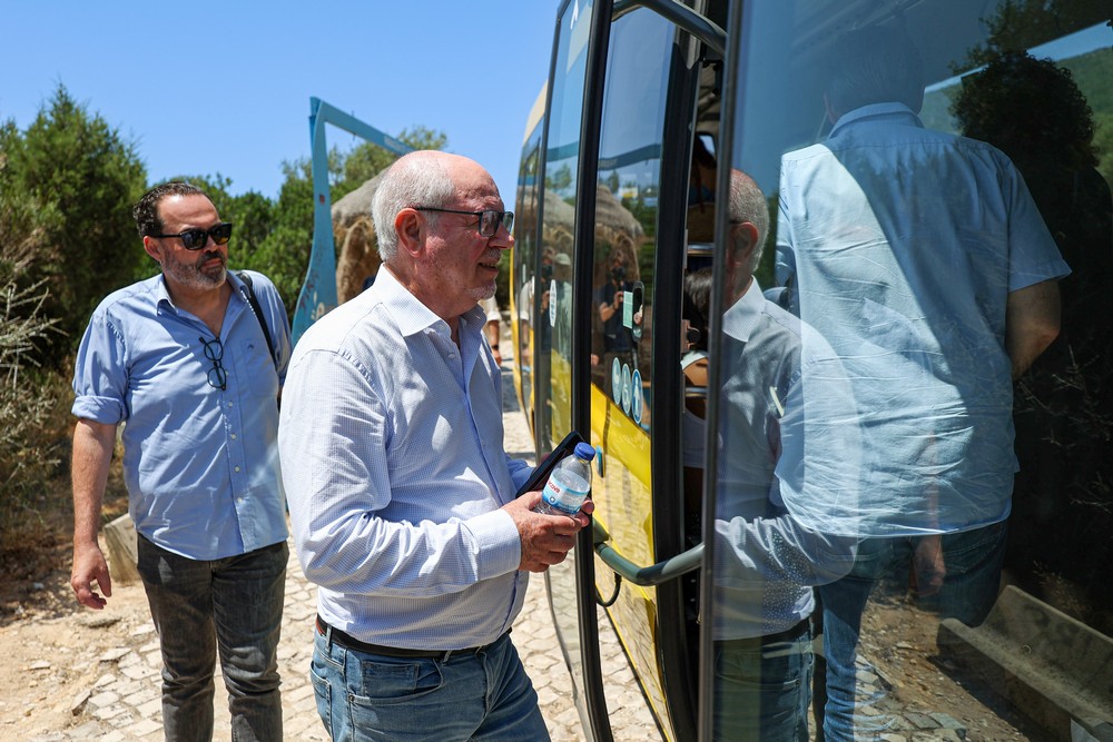 Executivo municipal viajou num autocarro da Carris Metropolitana entre Setúbal e o Creiro, para verificar como é feita a ligação às praias - presidente da Câmara, André Martins