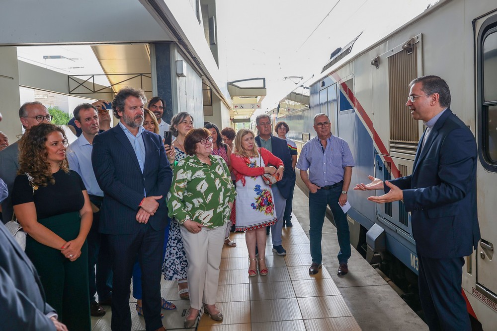 Inauguração do comboio da Fertagus Sebastião da Gama - estação de Coina