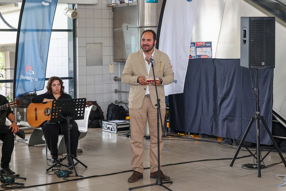 Inauguração do comboio da Fertagus Sebastião da Gama - estação de Coina - presidente da Associação Cultural Sebastião da Gama, Lourenço de Morais