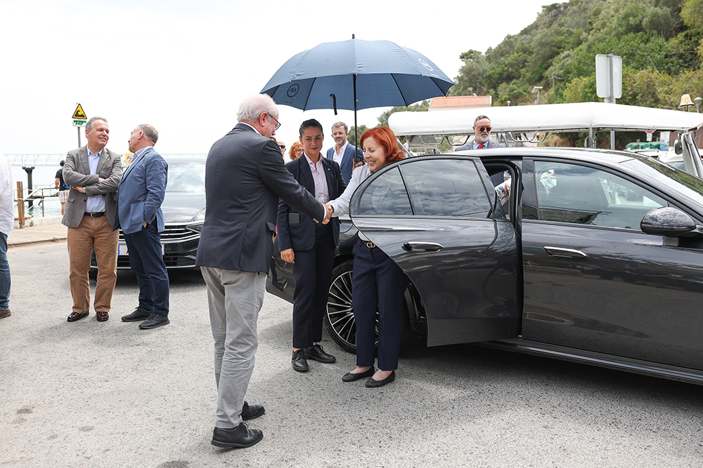 Visita ao Portinho da Arrábida e Galapos - Presidente da Câmara, André Martins, e ministra do Ambiente, Maria da Graça Carvalho