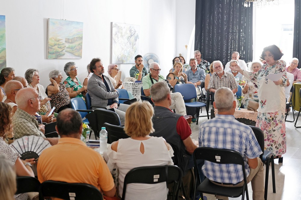 Apresentação da coletânea Poesia da Galeria