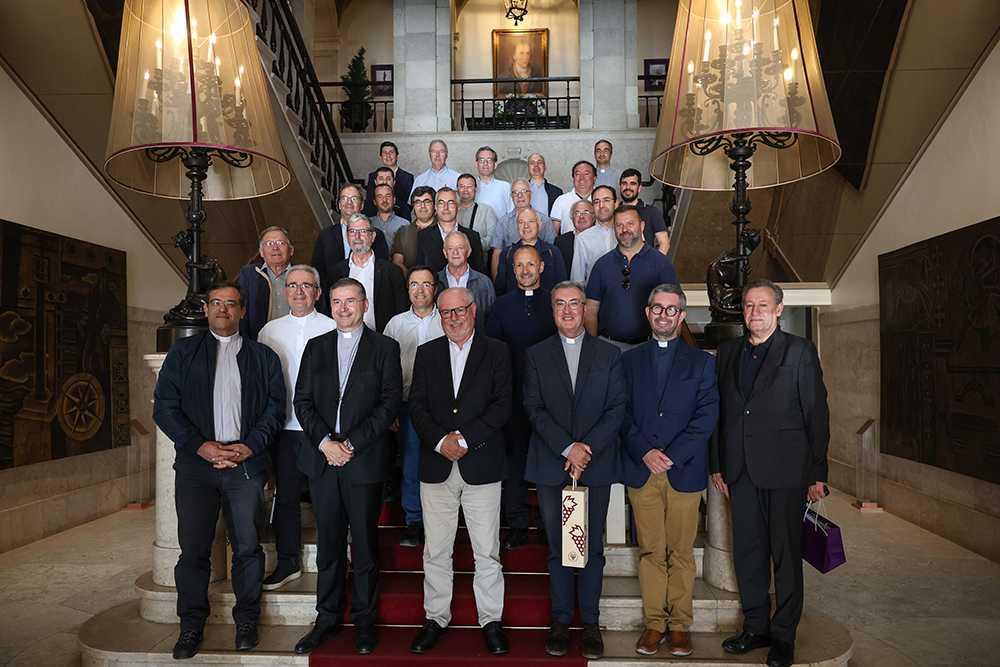 Delegação da Diocese do Porto visitou Setúbal - Presidente da Câmara, André Martins, com a comitiva nos Paços do Concelho