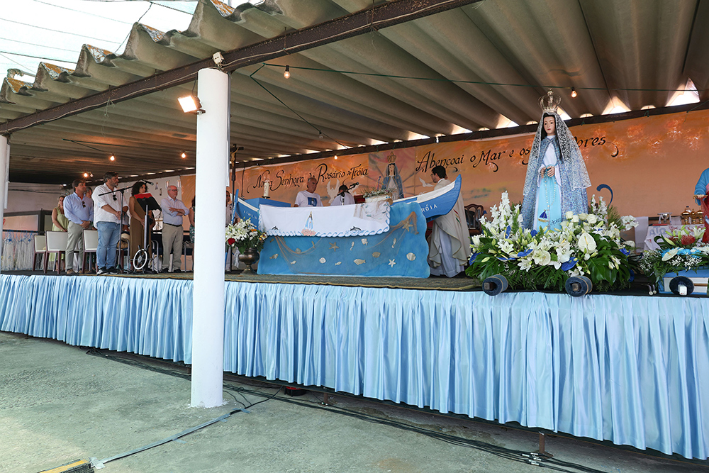 Festas de Nossa Senhora do Rosário de Troia - Missa na Caldeira de Troia