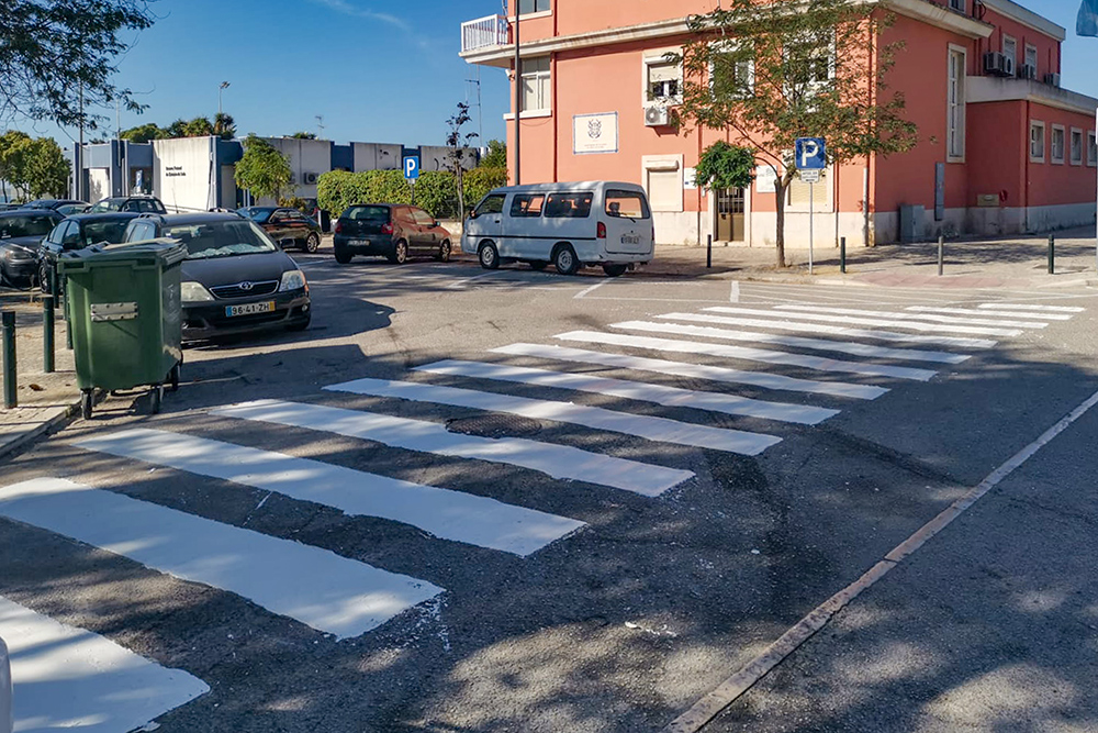Pintura de Passadeiras - Avenida Jaime Rebelo