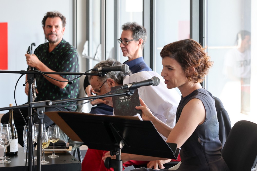 Poetas do Sado - sessão do projeto Poetas do Povo - Rooftop Fórum Municipal Luísa Todi