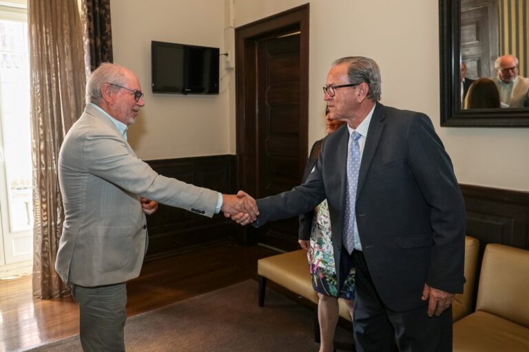 Presidente da Câmara, André Martins, recebeu o novo embaixador de Cuba em Portugal, José Ramón Saborido Loidi
