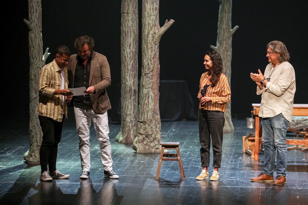 XXVI Festa do Teatro | sessão de encerramento - entrega de prémio Secção Off Mais Festa ao projeto "Ensaio sobre a perda", de Bossa