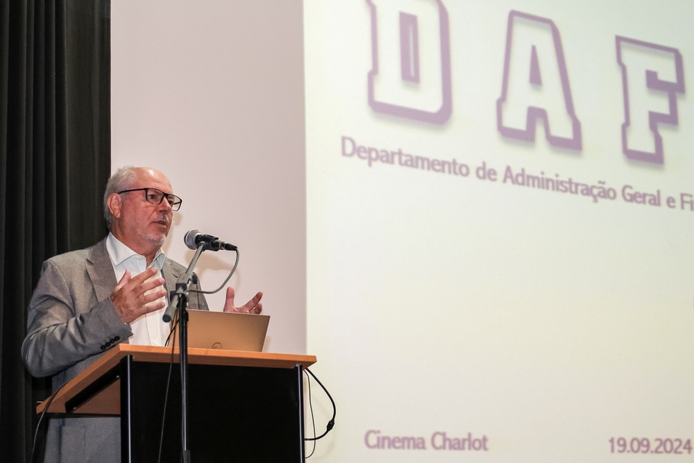 Executivo prossegue reuniões com trabalhadores municipais - Departamento de Administração Geral e Finanças - Presidente da Câmara, André Martins