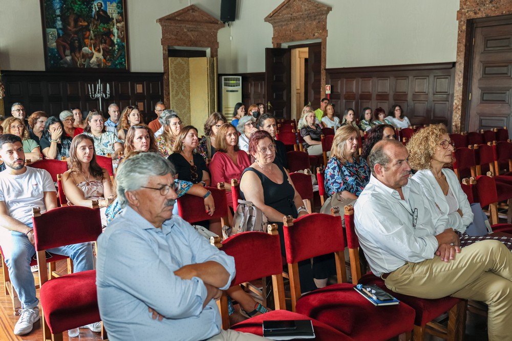 Executivo prossegue reuniões com trabalhadores municipais - Departamento de Recursos Humanos