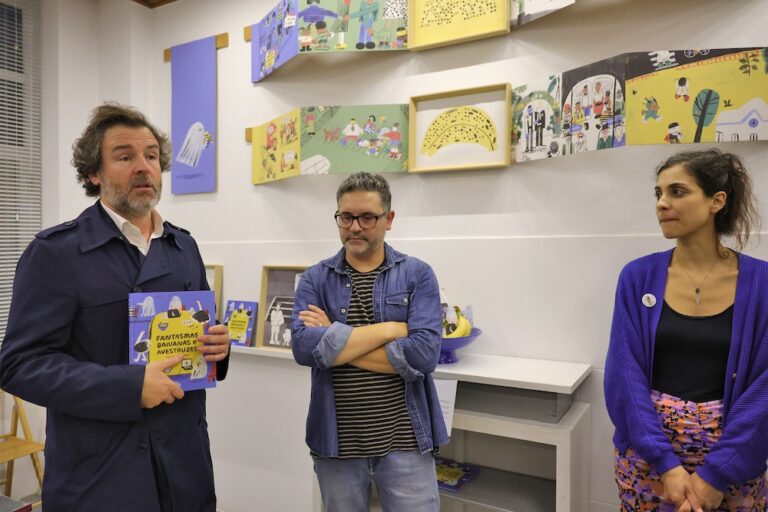 10ª Festa da Ilustração - Fantasmas, Bananas e Avestruzes - Catarina Sobral