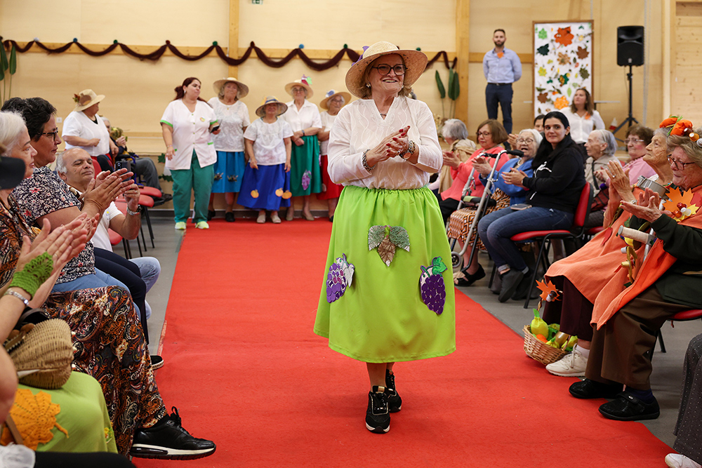 Dia do Idoso - Desfile de Outono - EnvelheSeres 2024 (10)