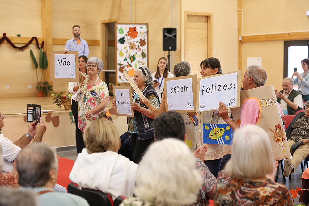 Dia do Idoso - Desfile de Outono - EnvelheSeres 2024 (15)