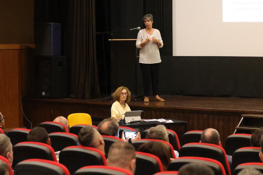 Reunião do executivo com os trabalhadores do Departamento de Obras Municipais - Vice-presidente da Câmara, Carla Guerreiro