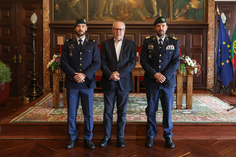 Presidente da Câmara Municipal, André Martins, recebeu o novo comandante do Comando Territorial de Setúbal da GNR, coronel João Almeida Duque Martinho