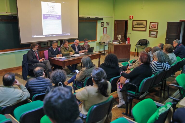 Ouvir a População, Construir o Futuro - Futuro centro de saúde Maria Lamas/Bairro do Liceu apresentado aos moradores da Praceta Maria Lamas