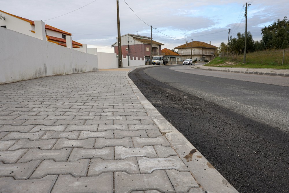 Repavimentação da Estrada de Vale da Rosa