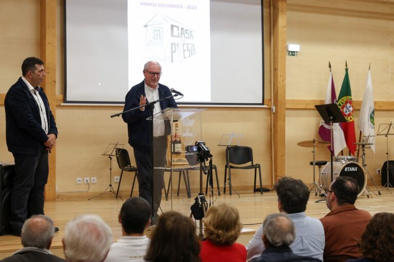 Vinhos Solidários 2024 - Presidentes da Câmara, André Martins, e da Associação Humanitária de Bombeiros Voluntários de Setúbal, Sérgio Varela