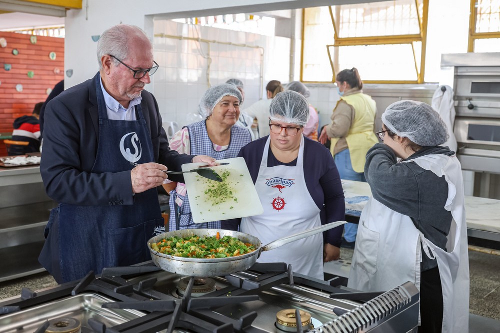 Oficina Colaborativa realizada no âmbito do projeto Cozinha Vizinha da APPACDM de Setúbal - Presidente da Câmara, André Martins
