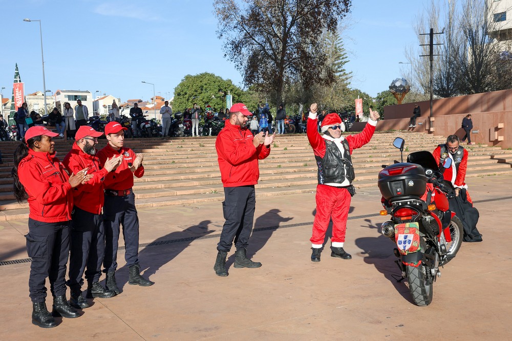 23.ª edição do Desfile de Pais Natal Motard