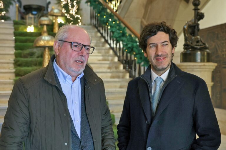 Bairro Setúbal Digital - Presidente da Câmara, André Martins, e secretário de Estado da Economia, João Rui Ferreira