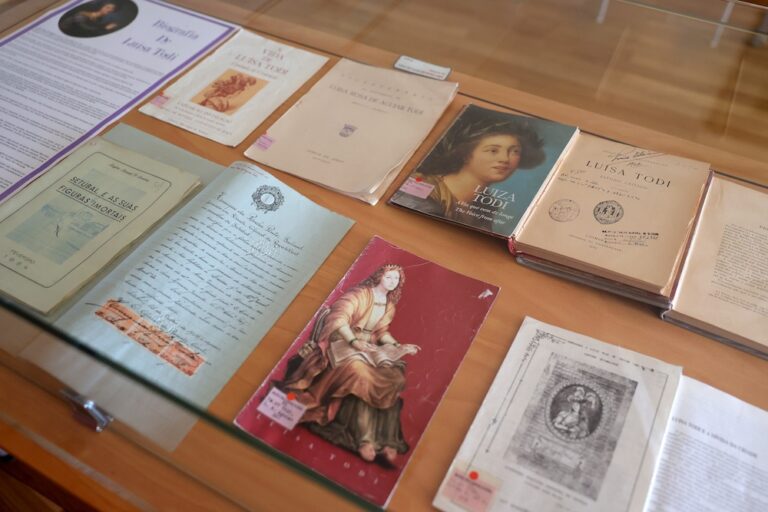 Autor do Mês | Luísa Todi