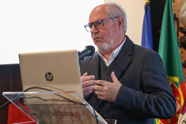 Conferência do Sapal “O Problema da Paz e da Guerra no Século XXI” - Presidente da Câmara, André Martins