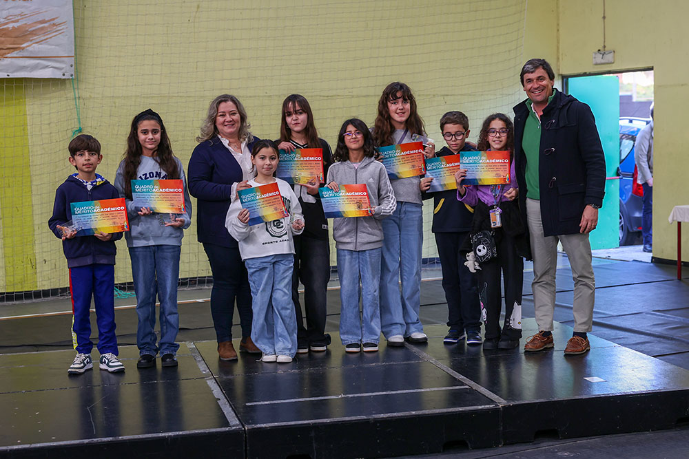 Entrega de Quadros de Mérito do Agrupamento de Escolas Luísa Todi