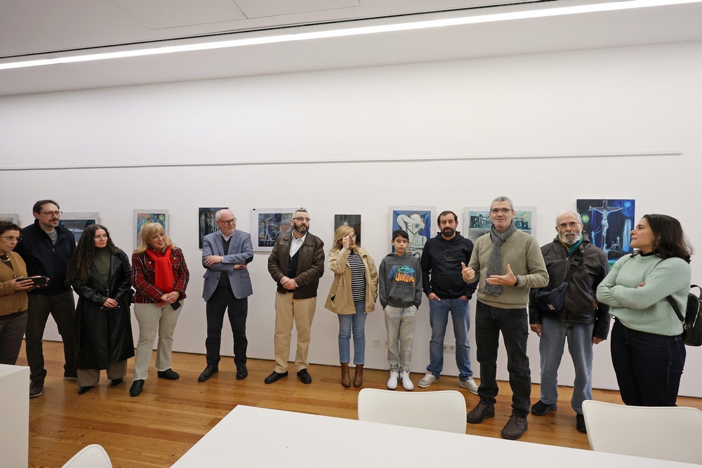 Inauguração da exposição de pintura “Da Alma”, de Pedro Amaral - O pintor com os presidentes da Câmara, André Martins, e da ARTISET. Margarida Rodrigues