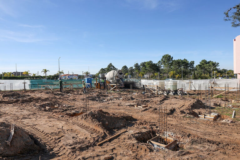 Início da construção do Mercado de Brejos de Azeitão